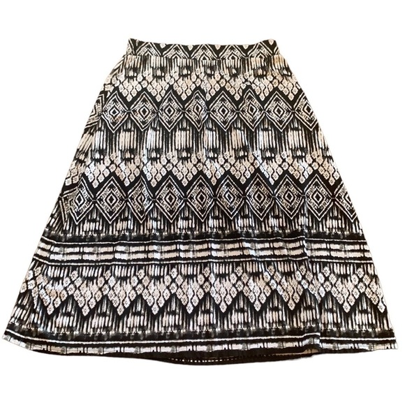Faded Glory Black and White Batik Maxi Skirt Size 2X (18-20) - Picture 1 of 4